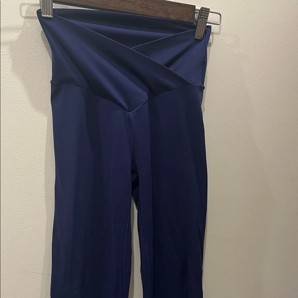 OFFLINE By Aerie Real Me High Waisted Crossover Flare - Picture 3 of 7